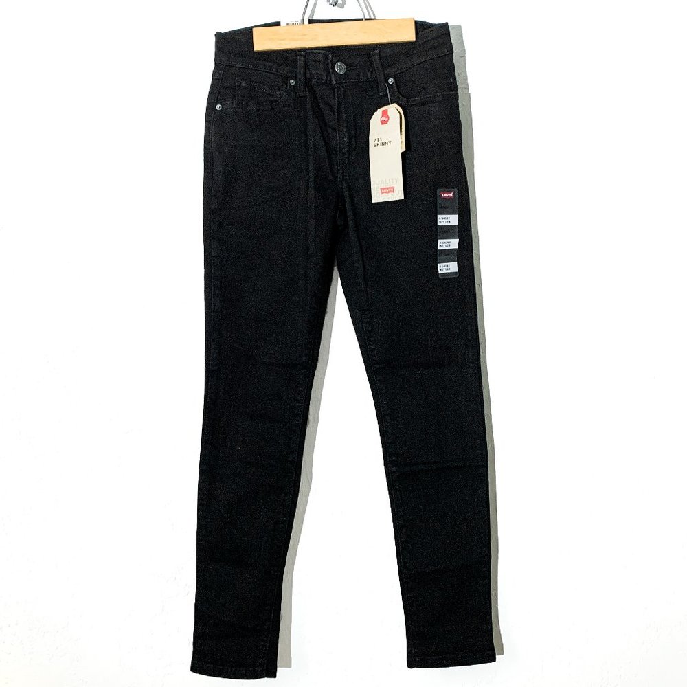 NWT Levis 711 - Black - W27 L28 - 4 Short